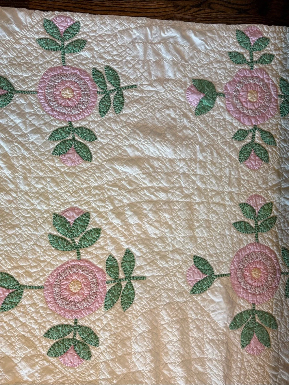 1930’s Rose of Sharon Appliquéd Quilt.